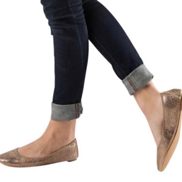 Stuart Weitzman Frisky rose gold crackled flats - Picture 1 of 6